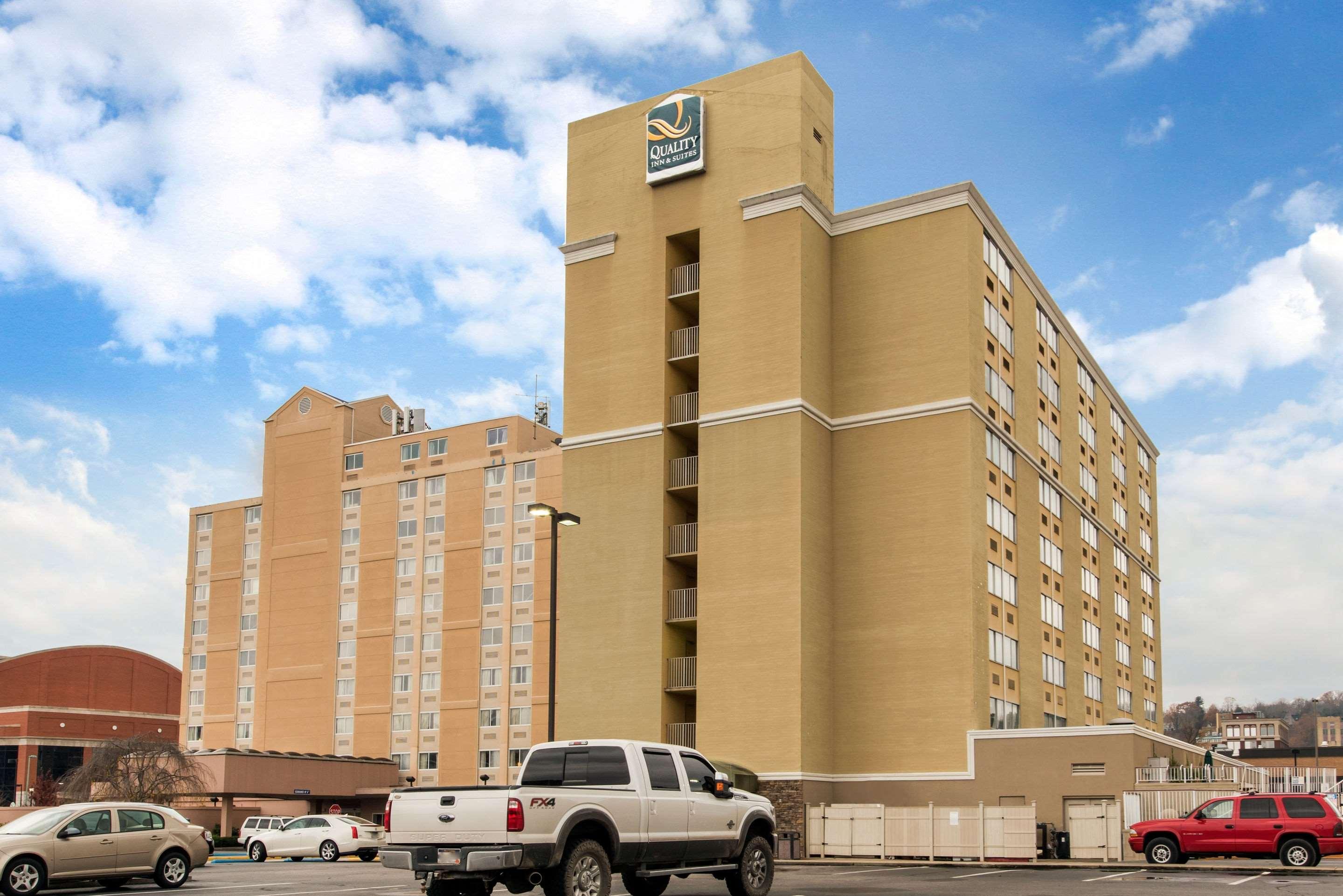 Quality Inn & Suites Charleston - Civic Center Zewnętrze zdjęcie