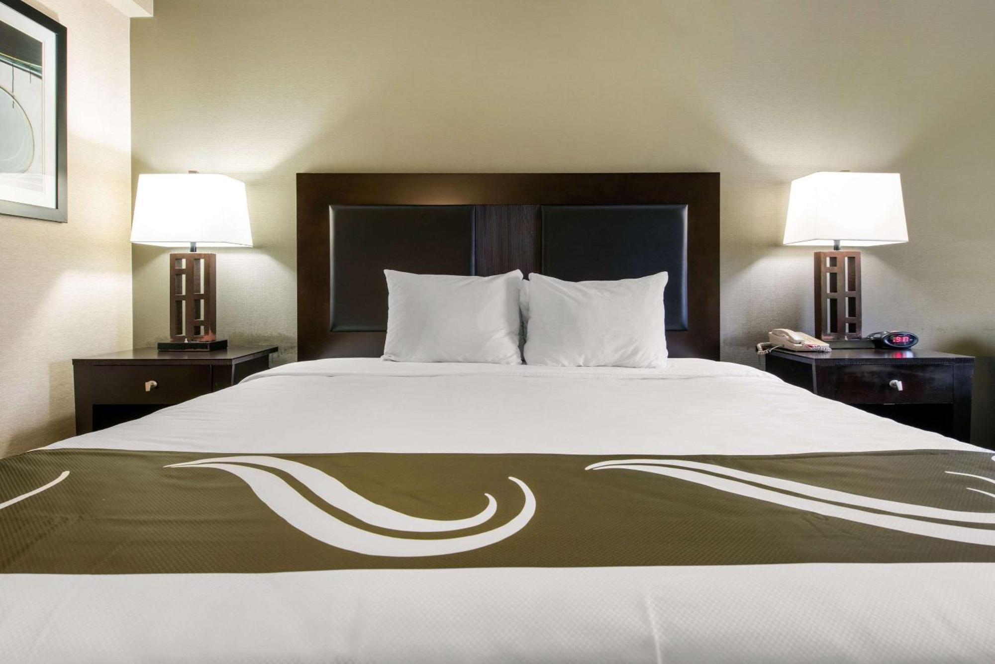 Quality Inn & Suites Charleston - Civic Center Zewnętrze zdjęcie