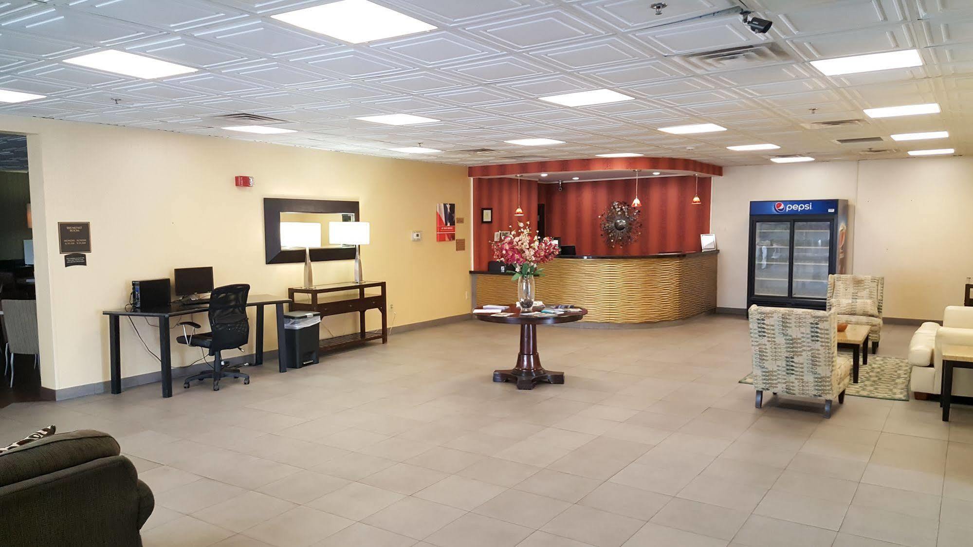 Quality Inn & Suites Charleston - Civic Center Zewnętrze zdjęcie