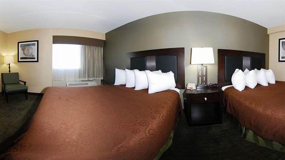 Quality Inn & Suites Charleston - Civic Center Zewnętrze zdjęcie